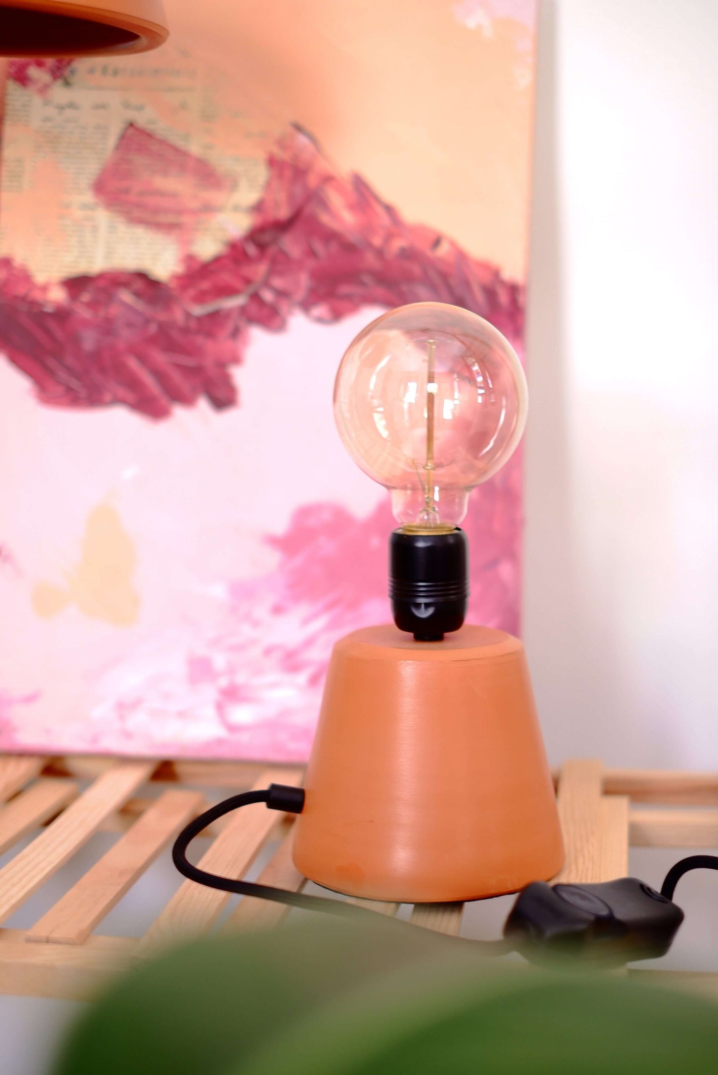 Özel Tasarım Aydınlatma Terracotta Tasarım Terracotta Masa Lambası Terracotta Işık Rustik Işıklandırma minimalist aydınlatma Kişiselleştirilebilir Aydınlatma İşlevsel Masa Lambası İç Mekan Aydınlatma Işıklandırma Sanatı Işık Seviyesi Kişiselleşt