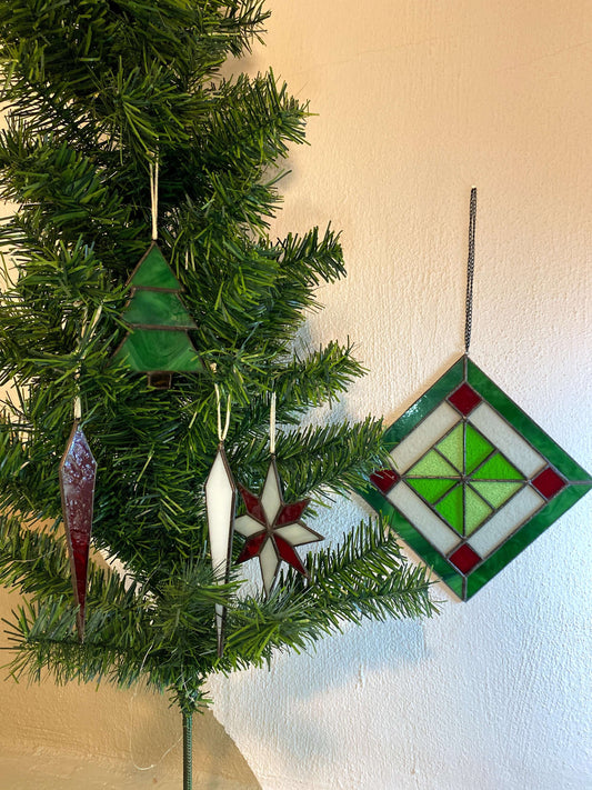 yılbaşı ağacı süsleri