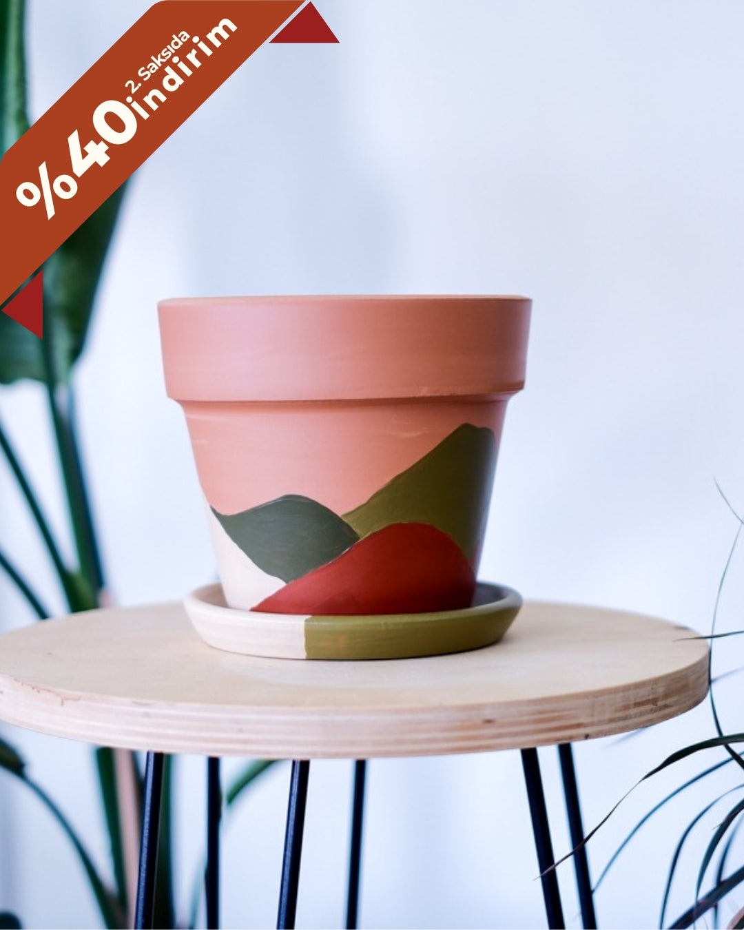 Terracotta Konik Saksı+Tabak • Abstract No.01
