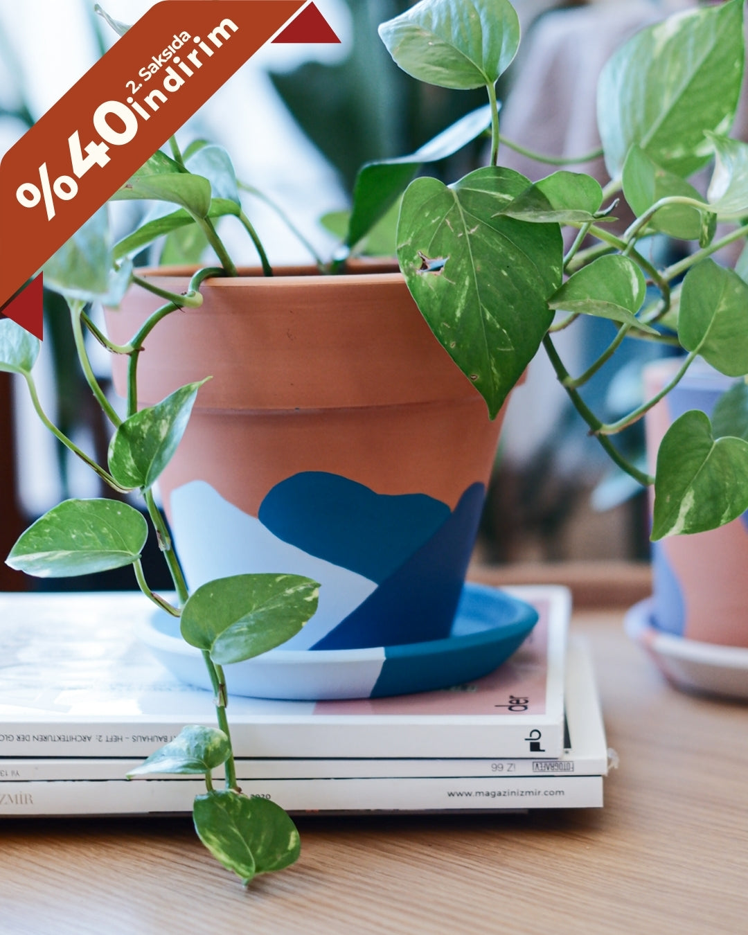 Konischer Blumentopf + Teller aus Terrakotta • Abstraktes Blau