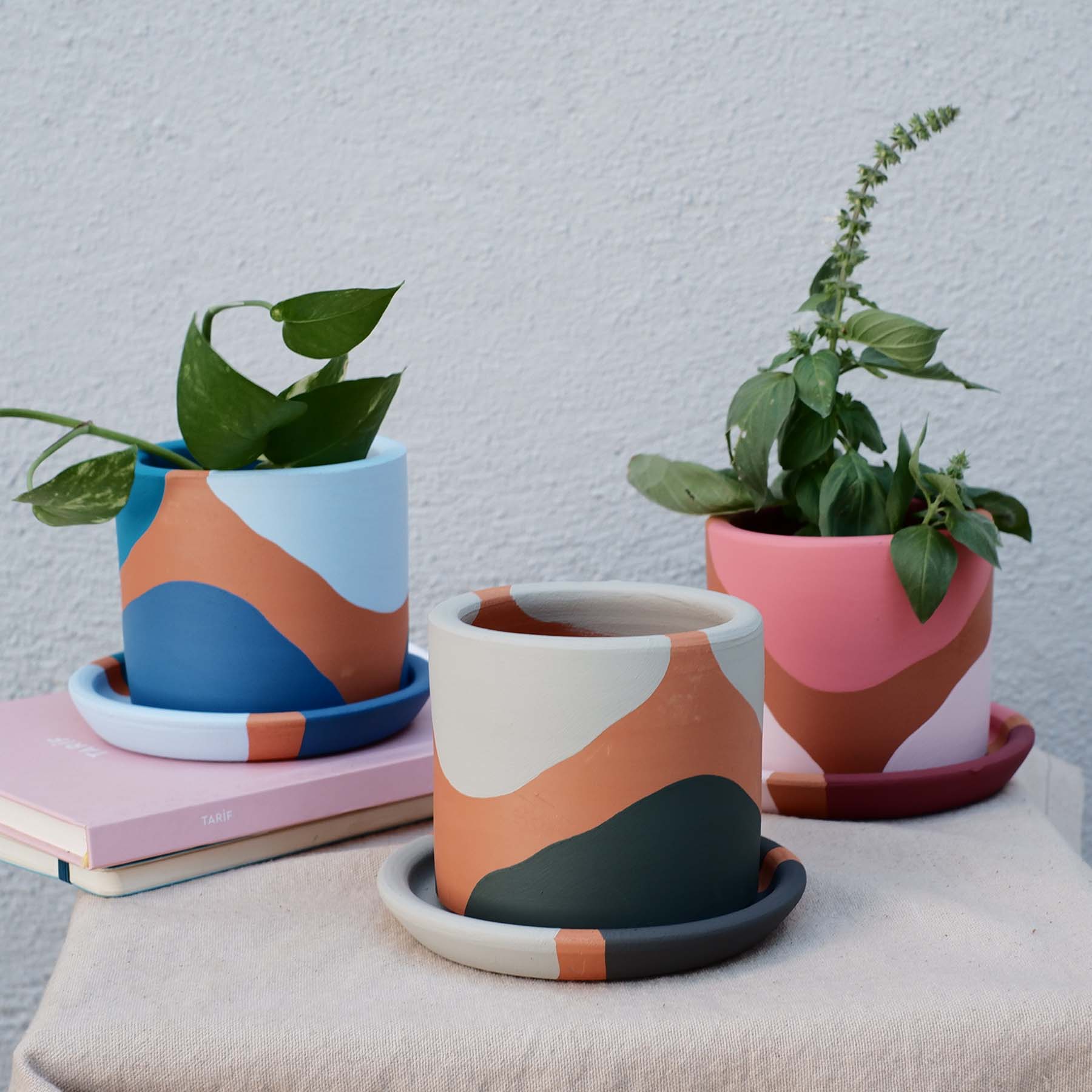 3lü Set Terracotta Saksı+Tabak (3 x Küçük Boy Silindir Saksı)